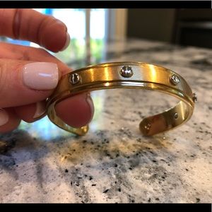 Henri bendel beautiful gold bangle